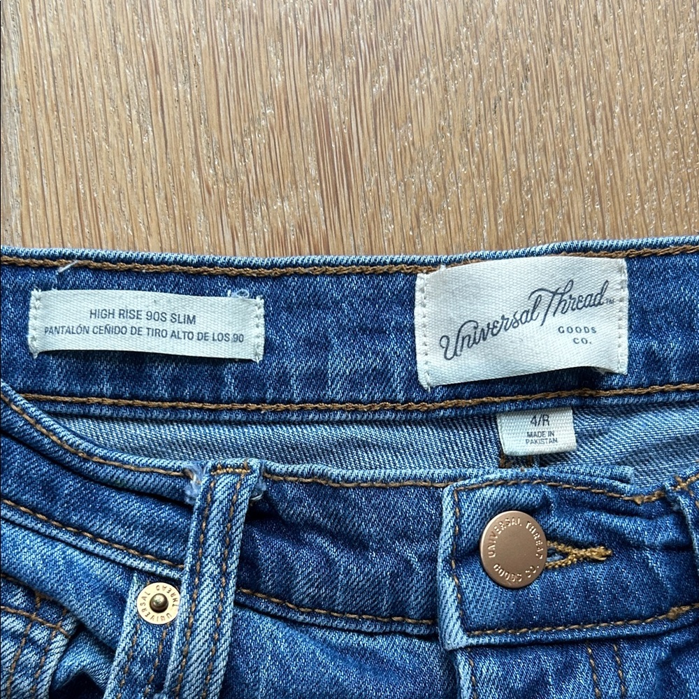 Universal Thread High Rise 90’s Slim Classic Blue Denim Jeans, Size 4R - Picture 4 of 9